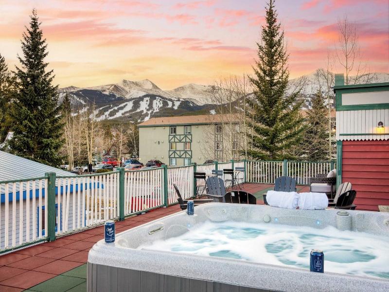 Holly By Avantstay In The Heart Of Breckenridge  image