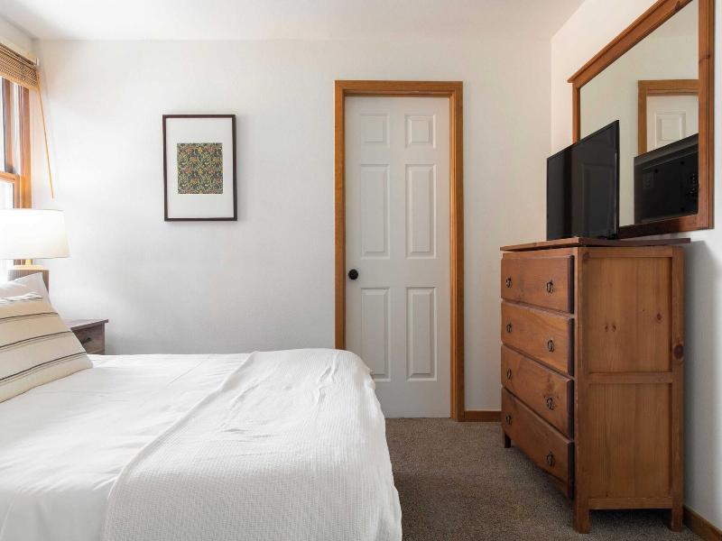 Holly By Avantstay In The Heart Of Breckenridge  image