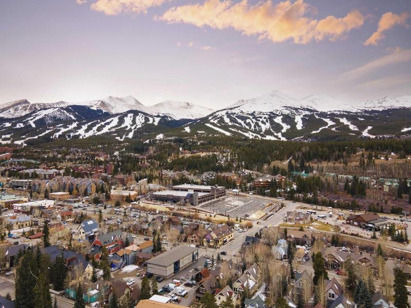 Holly By Avantstay In The Heart Of Breckenridge  image