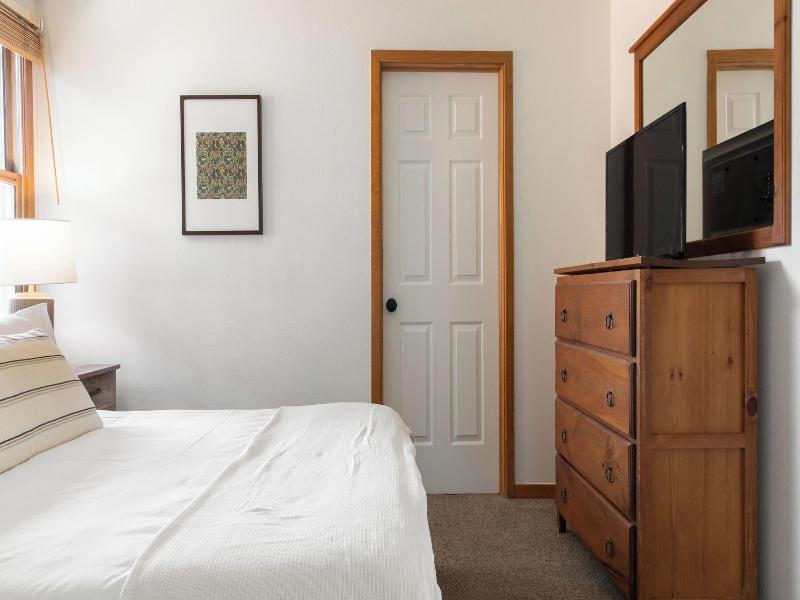 Holly By Avantstay In The Heart Of Breckenridge  image