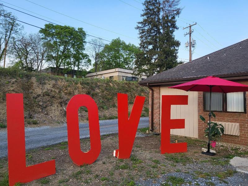 Inn Of The Dove Harrisburg-hershey Romantic Suit image