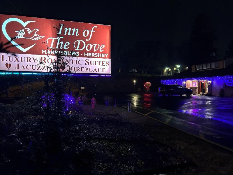 Inn Of The Dove Harrisburg-hershey Romantic Suit image