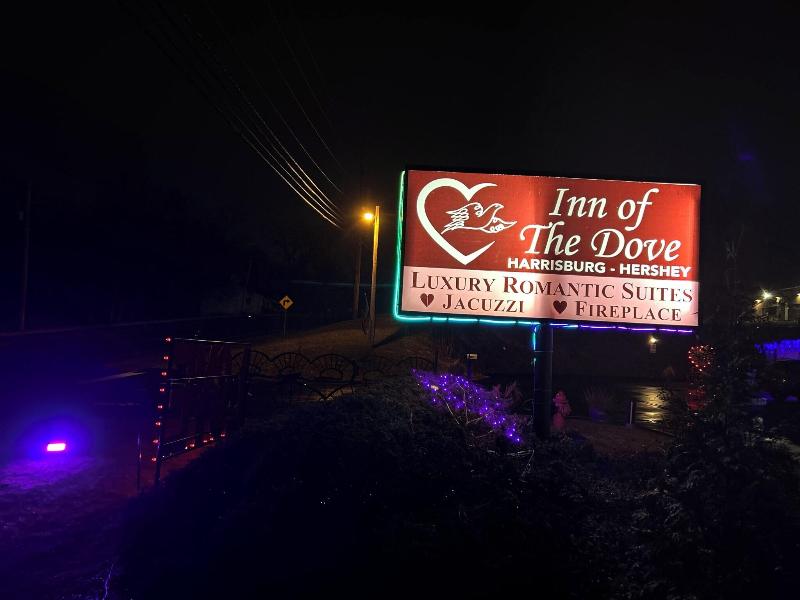 Inn Of The Dove Harrisburg-hershey Romantic Suit image
