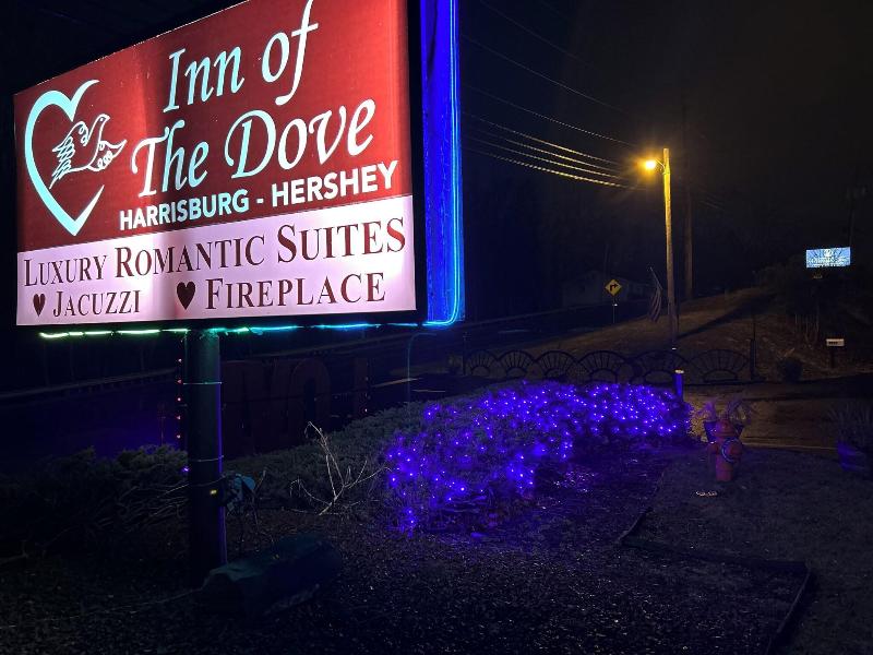 Inn Of The Dove Harrisburg-hershey Romantic Suit image