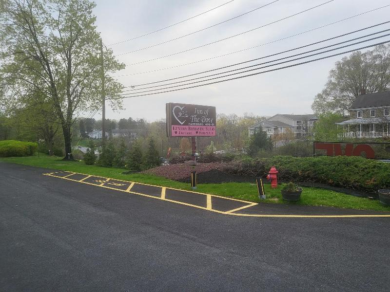 Inn Of The Dove Harrisburg-hershey Romantic Suit image