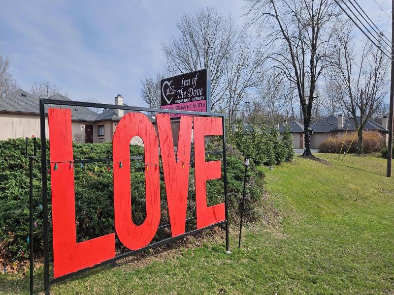 Inn Of The Dove Harrisburg-hershey Romantic Suit image