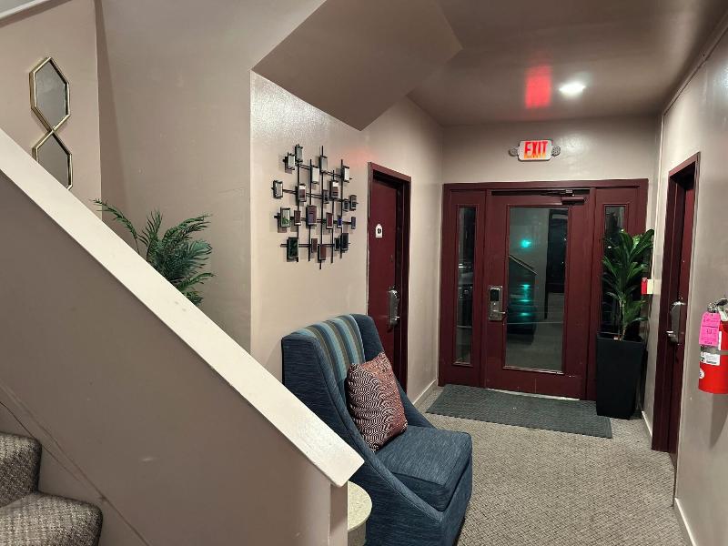 Inn Of The Dove Harrisburg-hershey Romantic Suit image