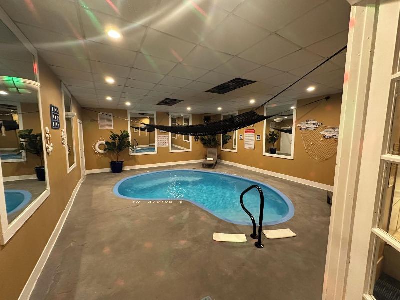 Inn Of The Dove Harrisburg-hershey Romantic Suit image