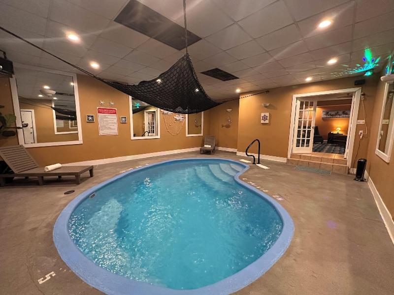 Inn Of The Dove Harrisburg-hershey Romantic Suit image