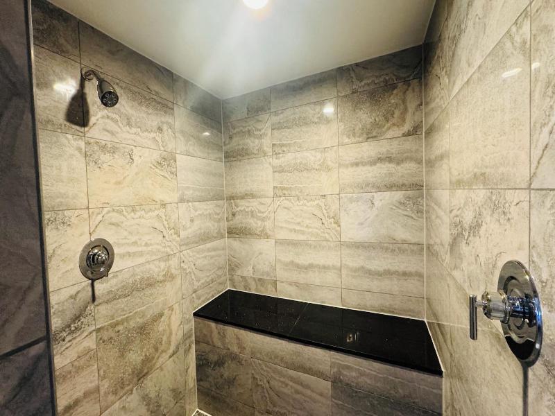 Inn Of The Dove Harrisburg-hershey Romantic Suit image