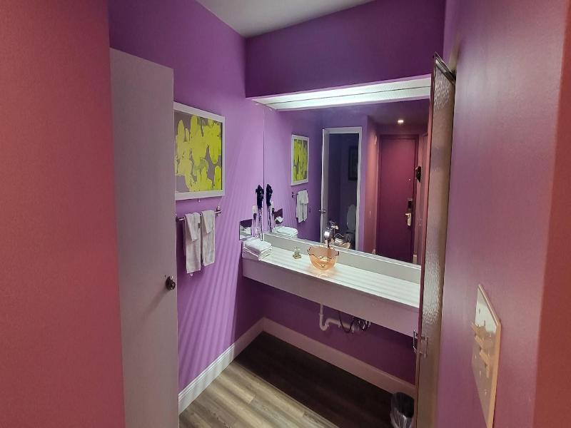 Inn Of The Dove Harrisburg-hershey Romantic Suit image