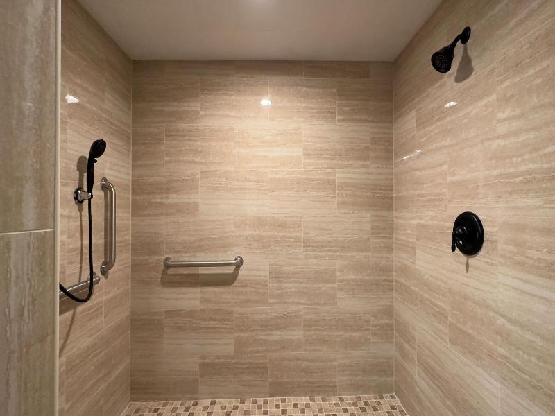Inn Of The Dove Harrisburg-hershey Romantic Suit image