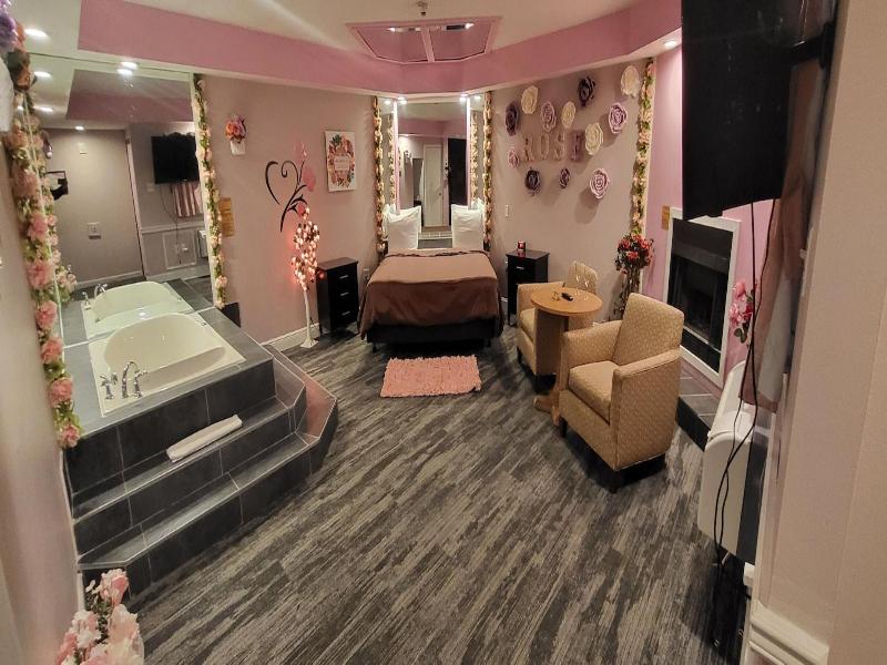 Inn Of The Dove Harrisburg-hershey Romantic Suit image