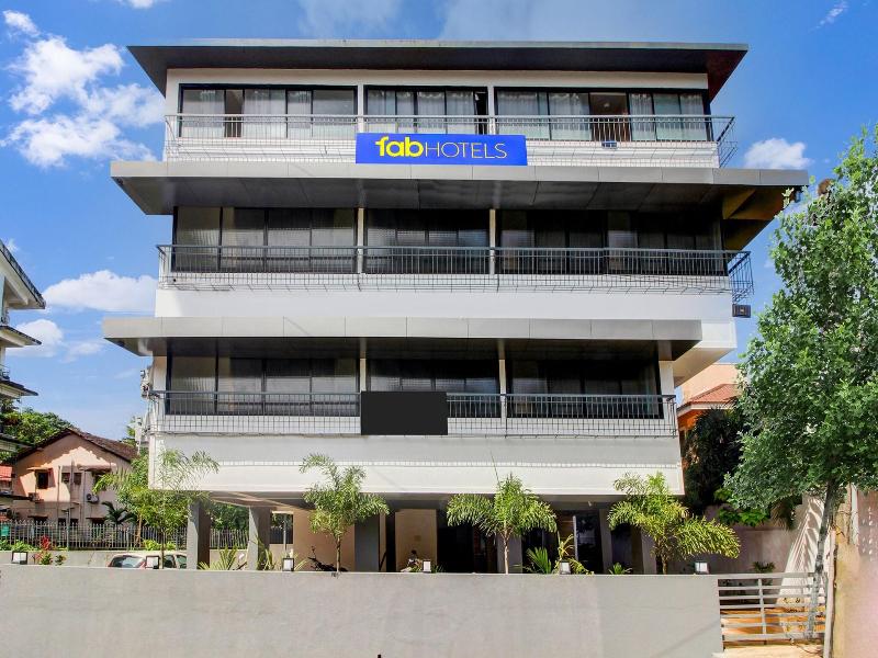Fabhotel Peak Stay image