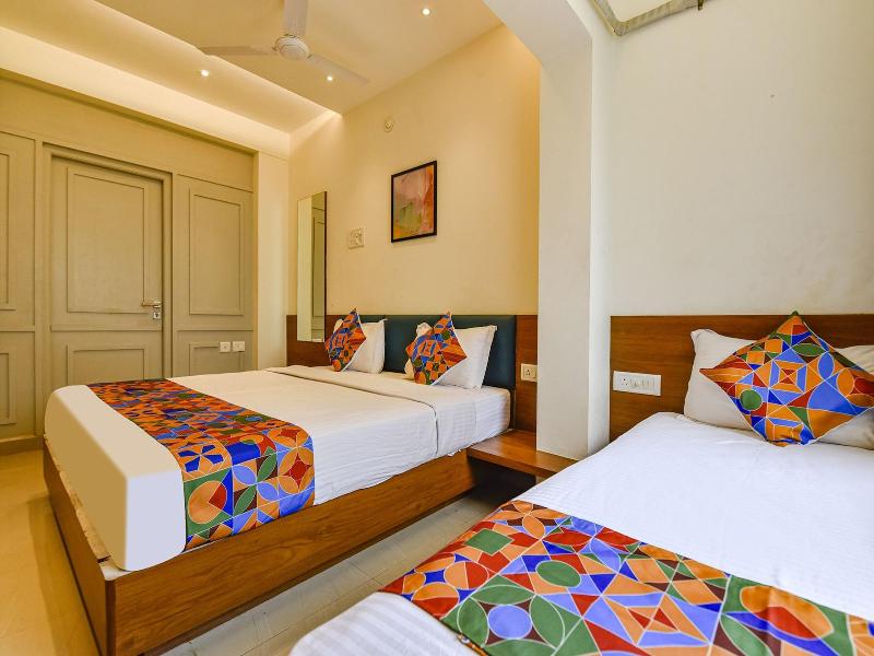 Fabhotel Peak Stay image