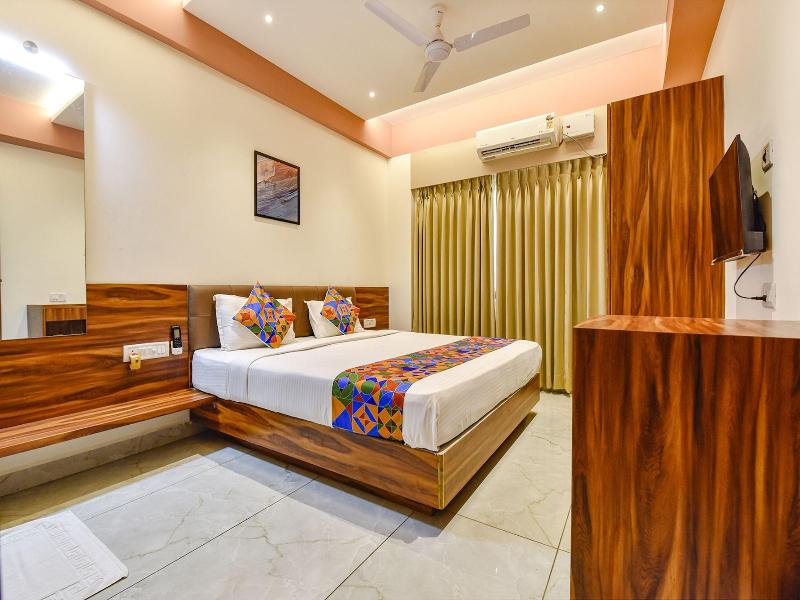 Fabhotel Peak Stay image