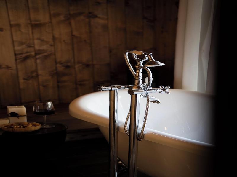 Esquisse Boutique Hotel image