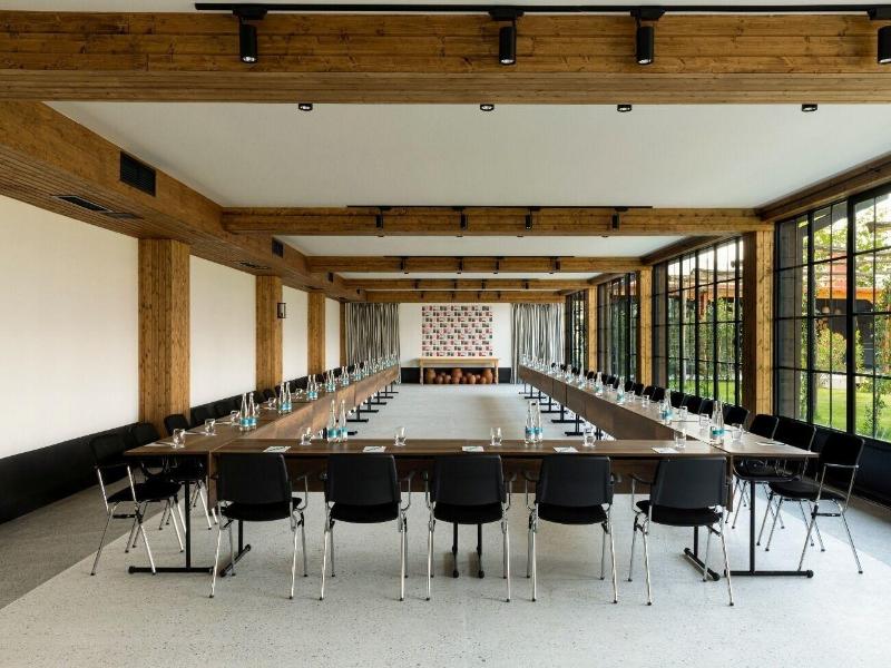 Esquisse Boutique Hotel image
