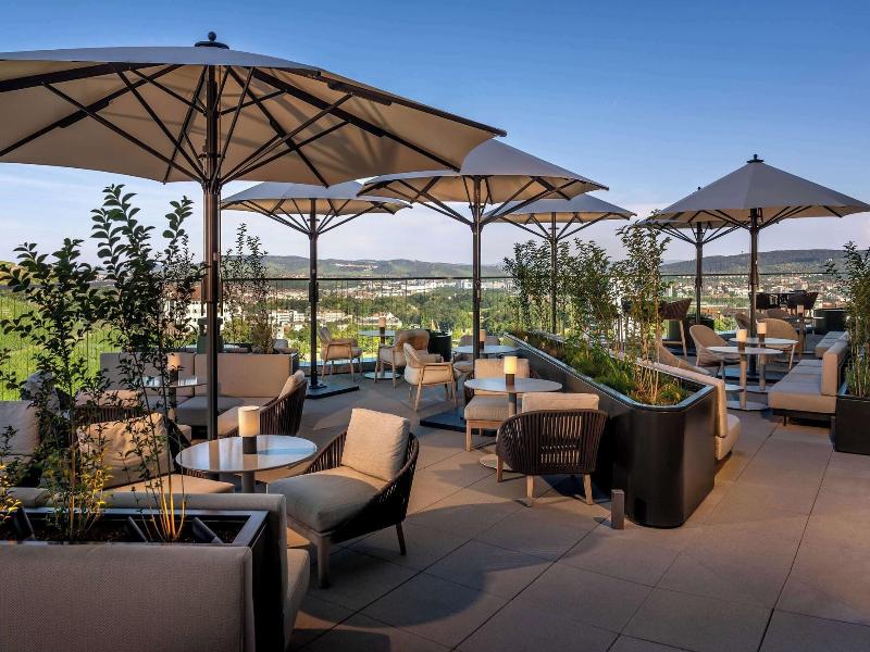 Radisson Blu Hotel At Porsche Design Tower Stutt image