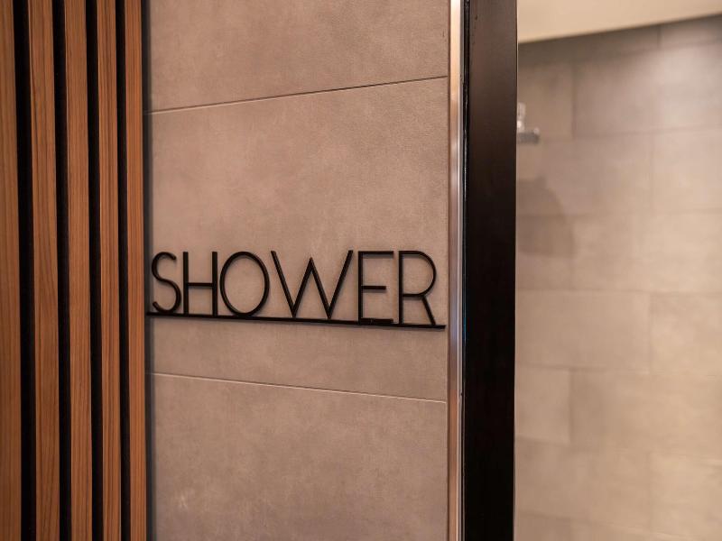Radisson Blu Hotel At Porsche Design Tower Stutt image