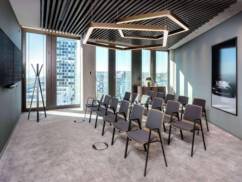 Radisson Blu Hotel At Porsche Design Tower Stutt image