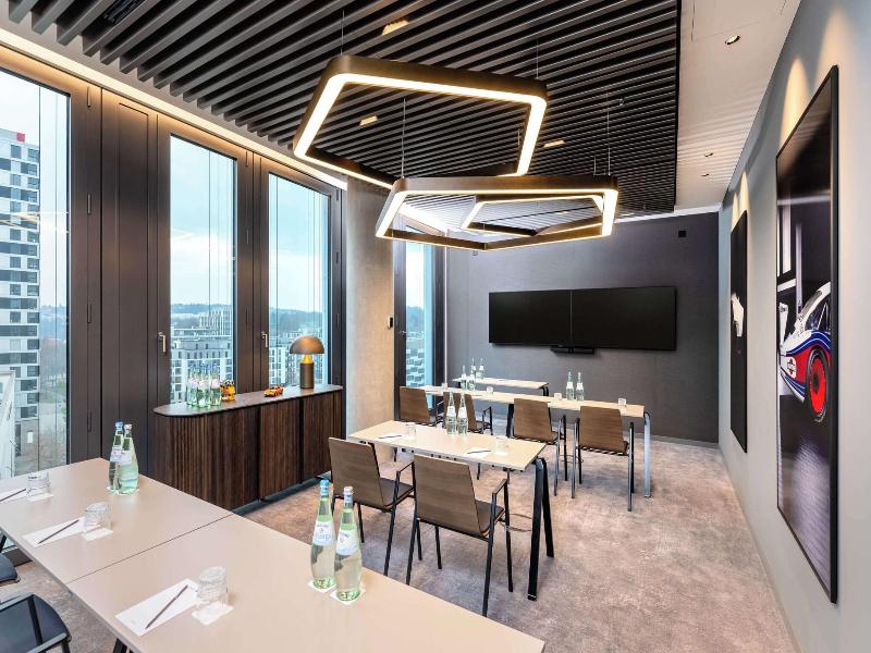 Radisson Blu Hotel At Porsche Design Tower Stutt image