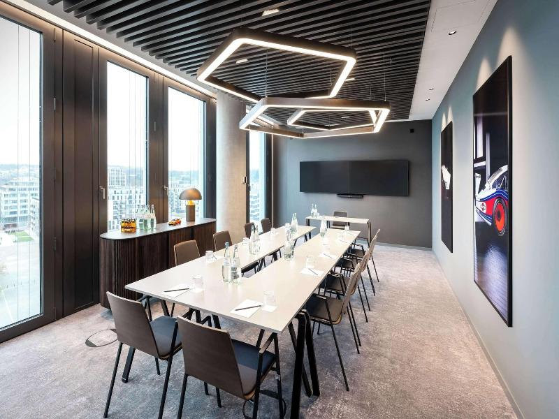 Radisson Blu Hotel At Porsche Design Tower Stutt image
