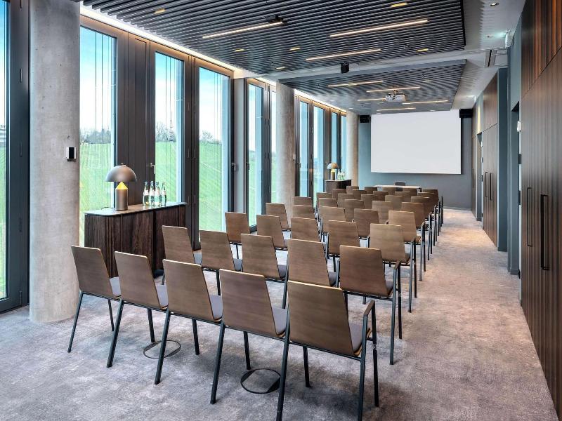 Radisson Blu Hotel At Porsche Design Tower Stutt image