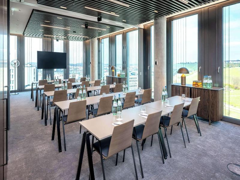 Radisson Blu Hotel At Porsche Design Tower Stutt image