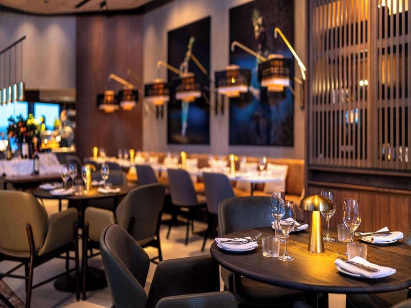 Radisson Blu Hotel At Porsche Design Tower Stutt image