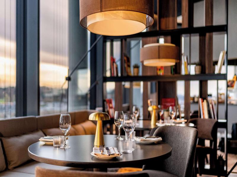 Radisson Blu Hotel At Porsche Design Tower Stutt image
