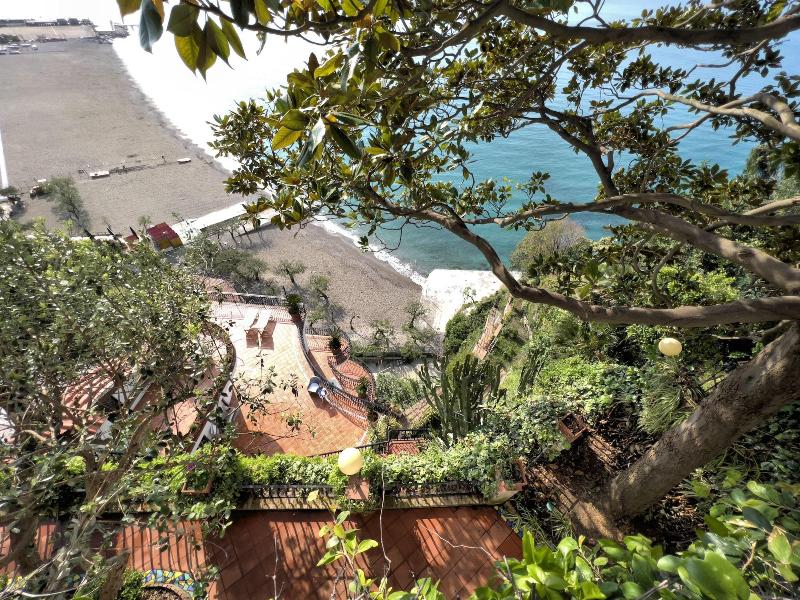 Due Relais - Panoramic Sea View Suites image