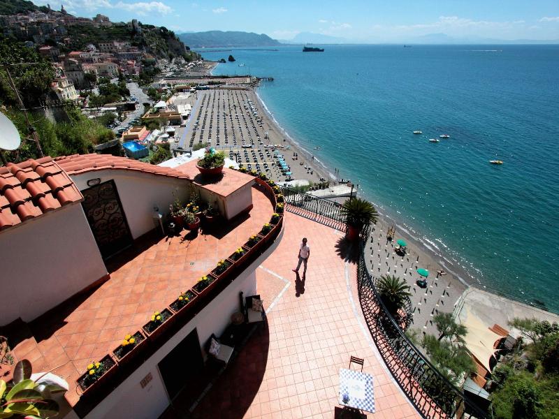 Due Relais - Panoramic Sea View Suites image