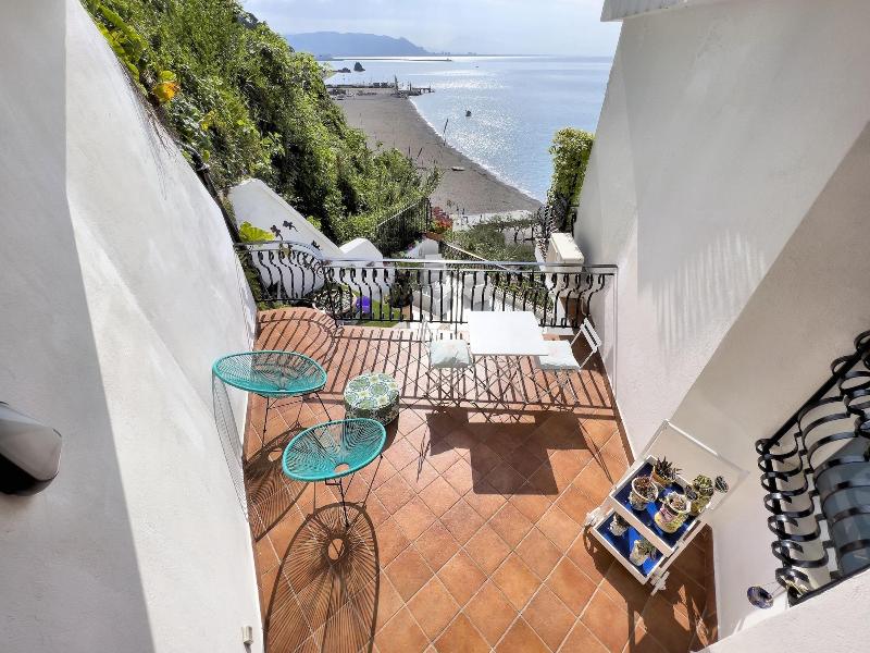 Due Relais - Panoramic Sea View Suites image