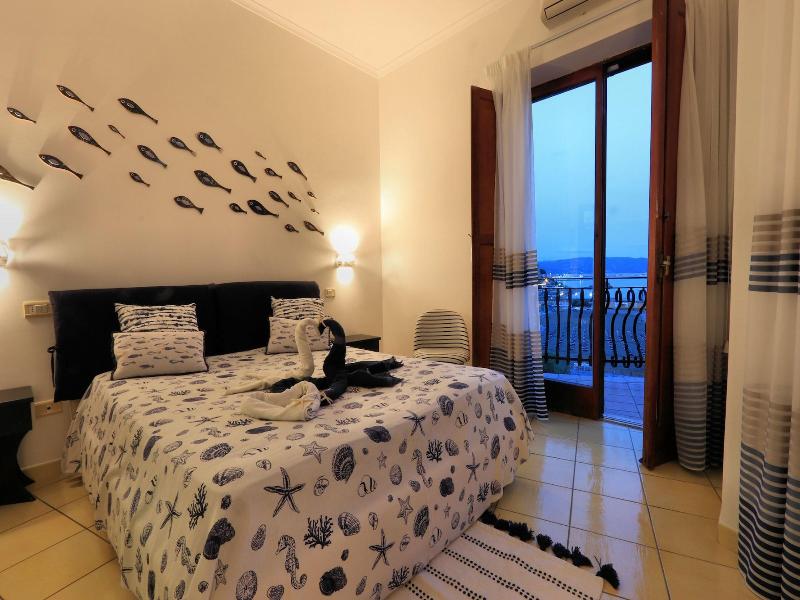 Due Relais - Panoramic Sea View Suites image