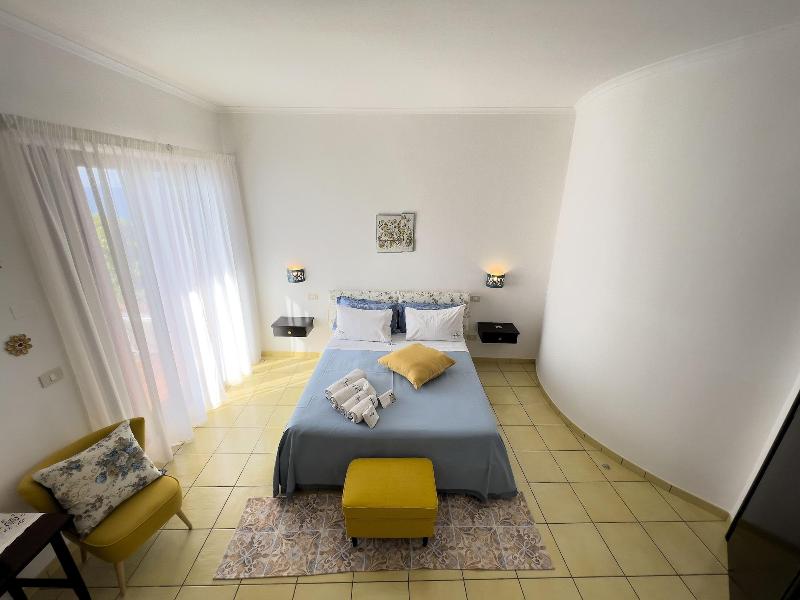 Due Relais - Panoramic Sea View Suites image