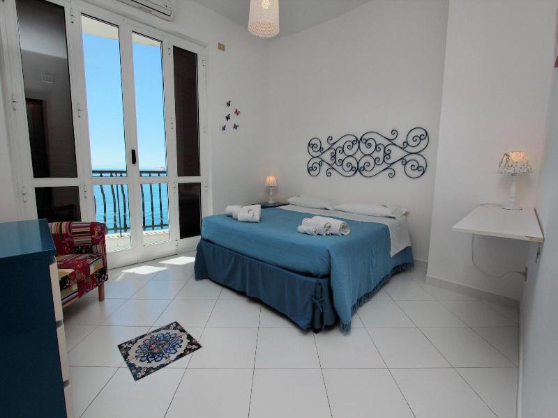 Due Relais - Panoramic Sea View Suites image