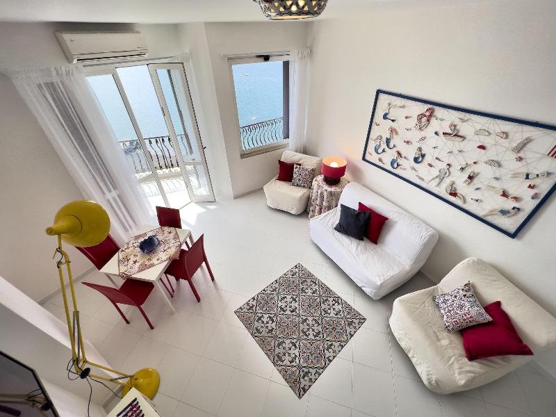 Due Relais - Panoramic Sea View Suites image