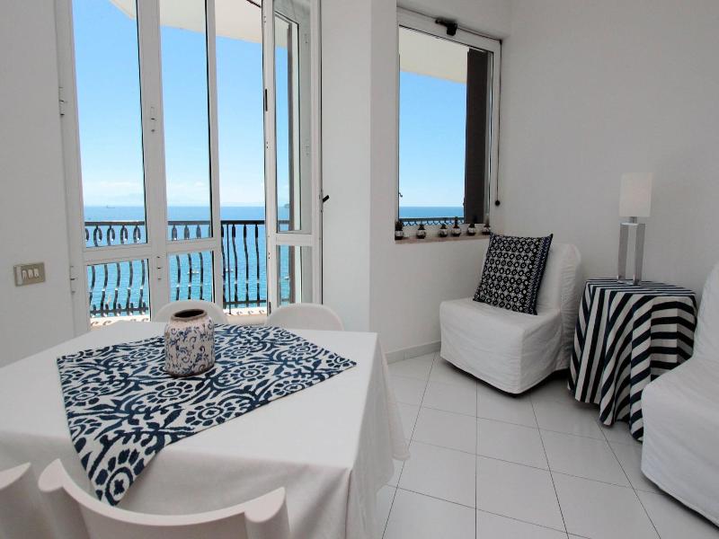 Due Relais - Panoramic Sea View Suites image