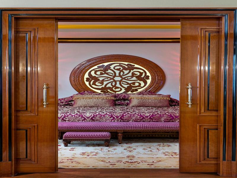 Mardan Palace image