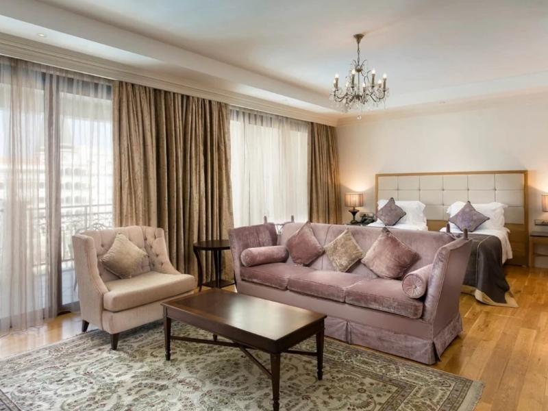 Mardan Palace image