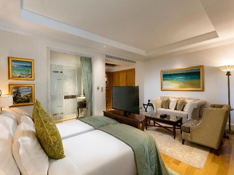 Mardan Palace image