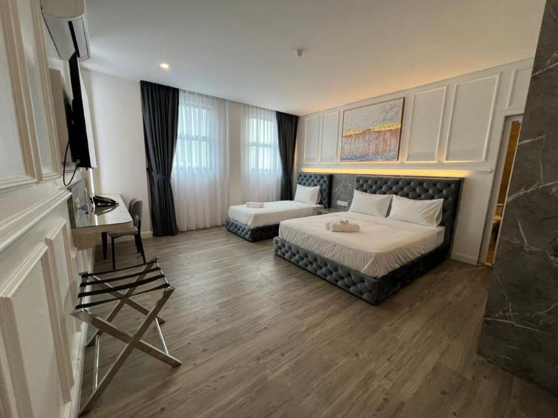 Frazel Heritage Hotel  image