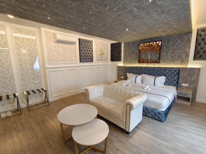 Frazel Heritage Hotel  image