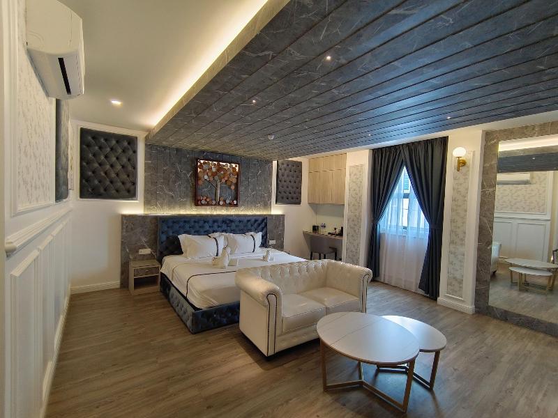 Frazel Heritage Hotel  image