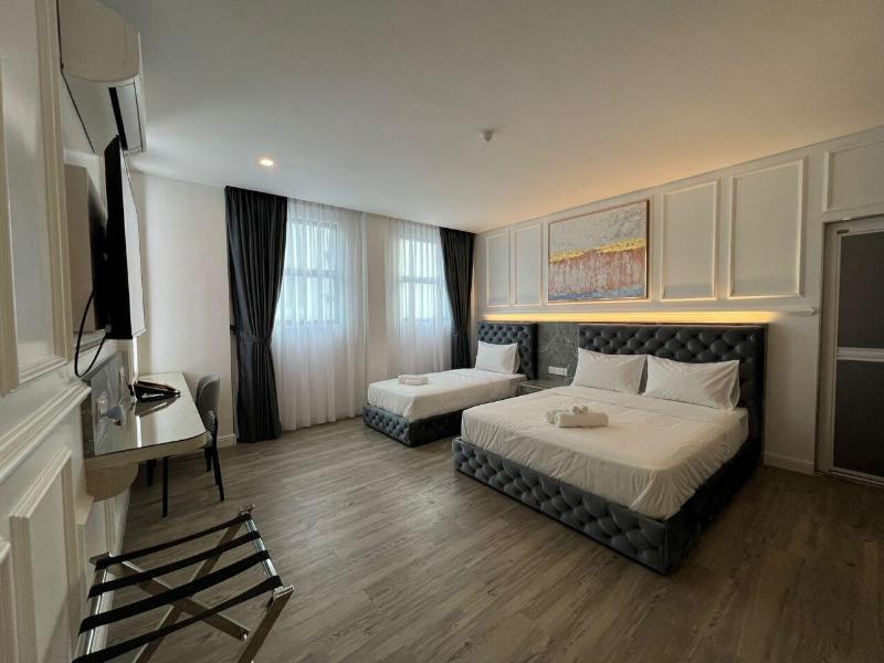Frazel Heritage Hotel  image