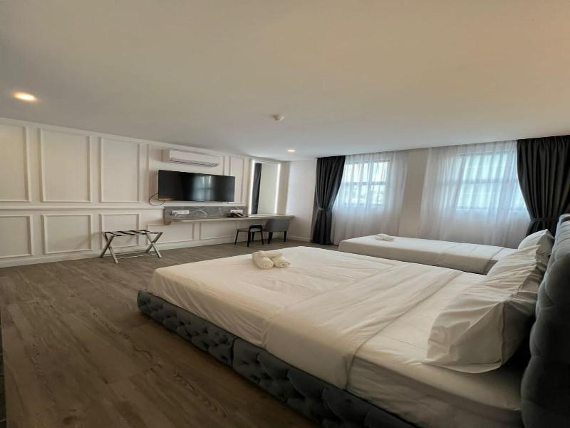 Frazel Heritage Hotel  image