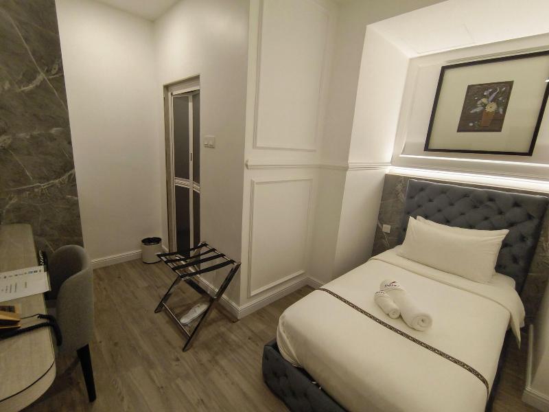 Frazel Heritage Hotel  image