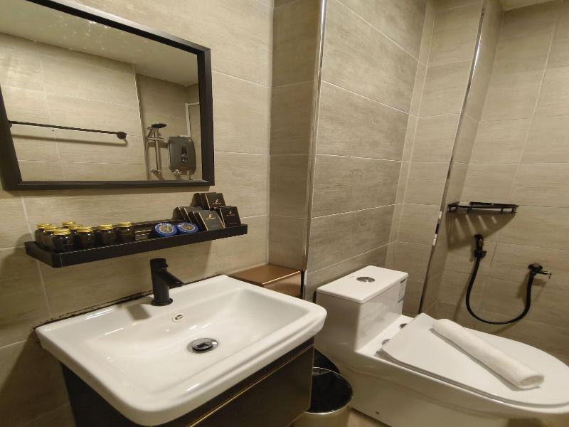 Frazel Heritage Hotel  image