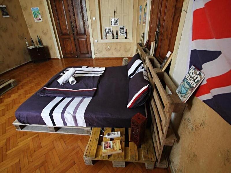 Dingo Backpackers Hostel image
